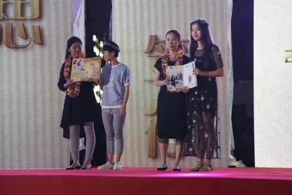 大学成长记录相册--我们向家长交付的完美答卷.JPG