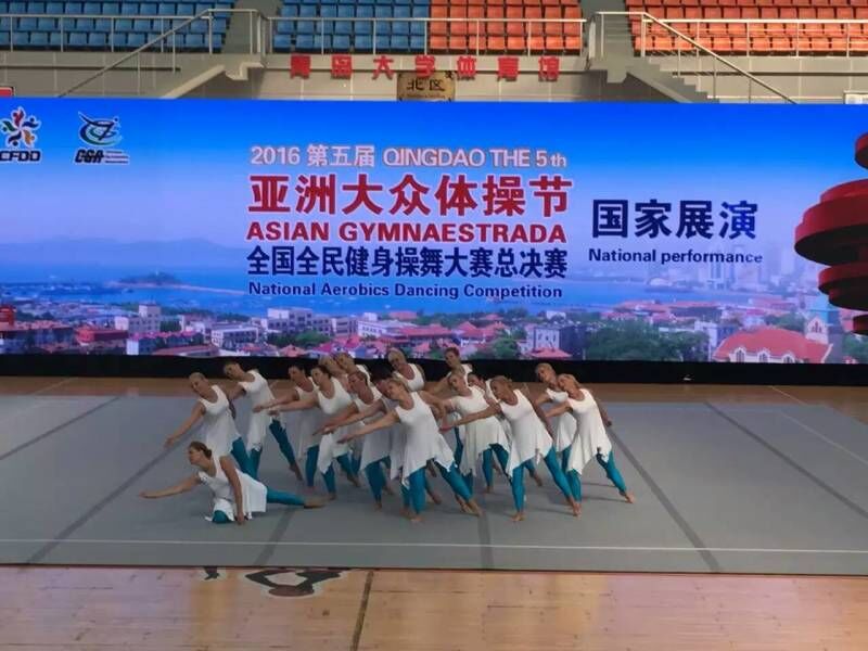 国外参赛队.jpg